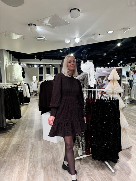 AWNOELLE Short Dress - Chocolate Torte