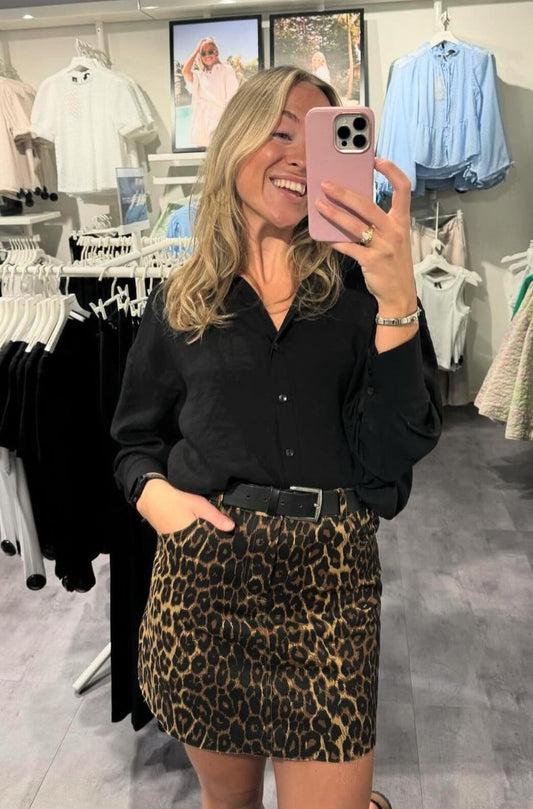 NMANNEKE Short Skirt - Black