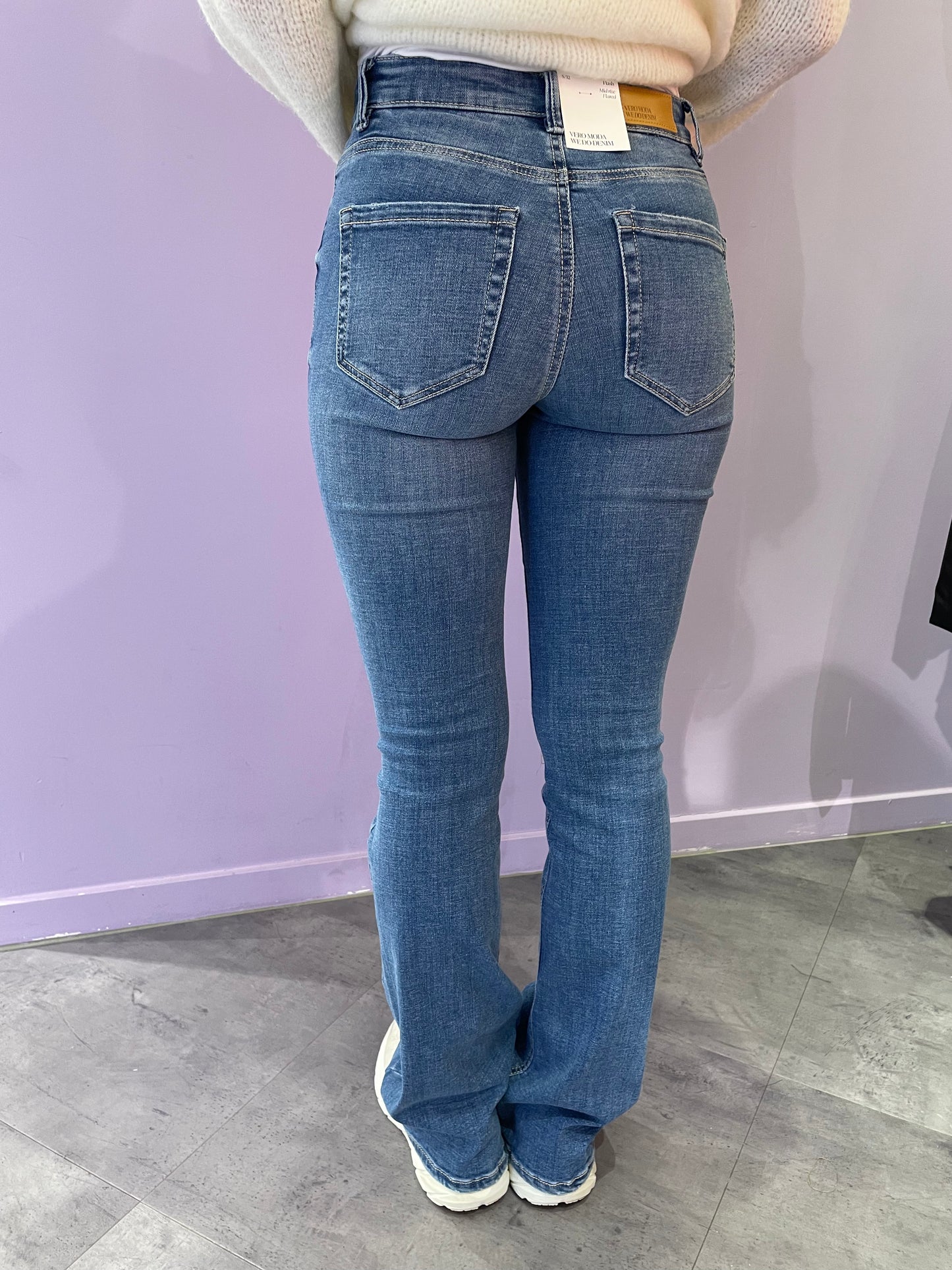 VMFLASH FLARED Jeans - Medium Blue Denim