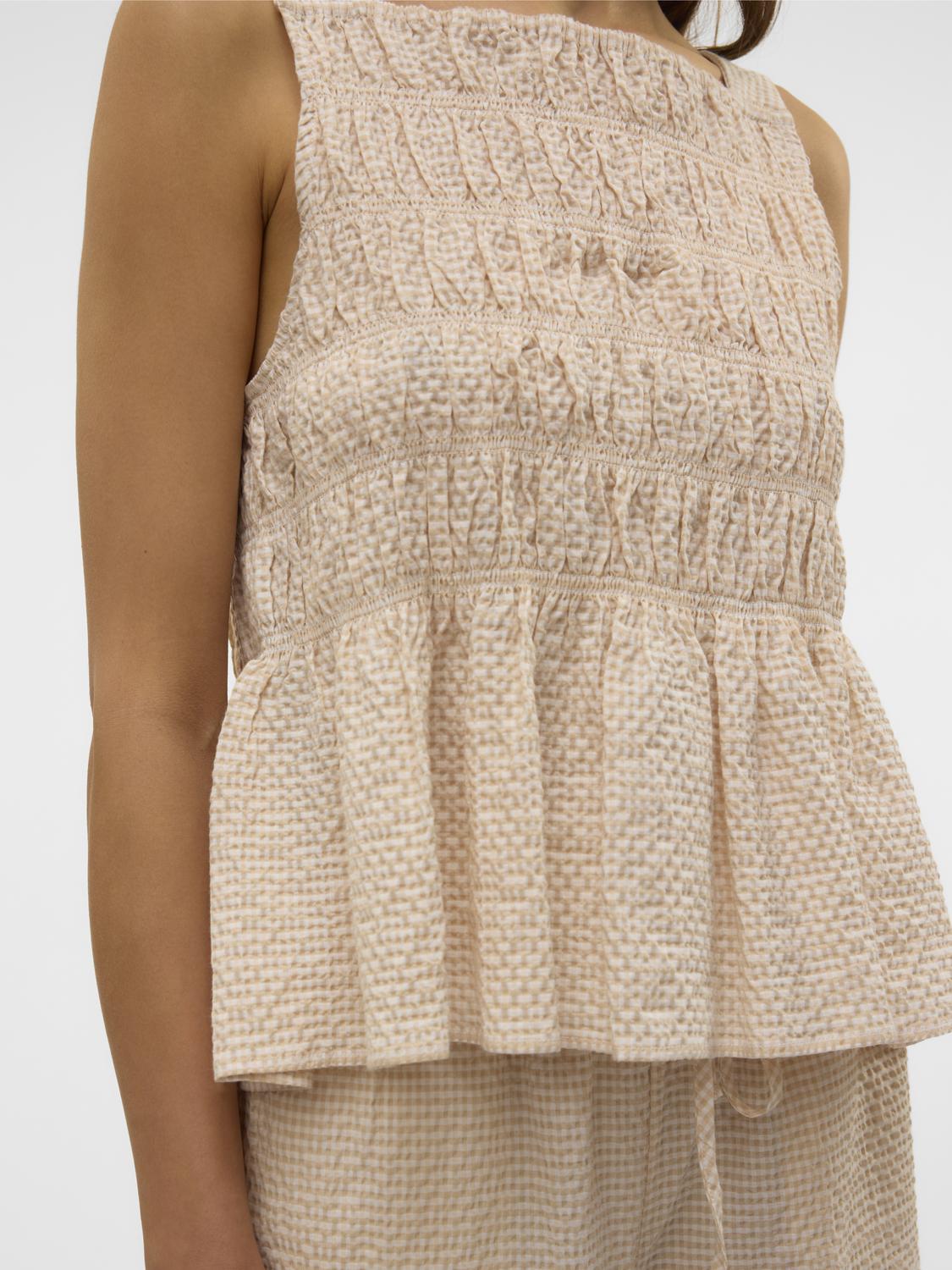 model_shot-detail