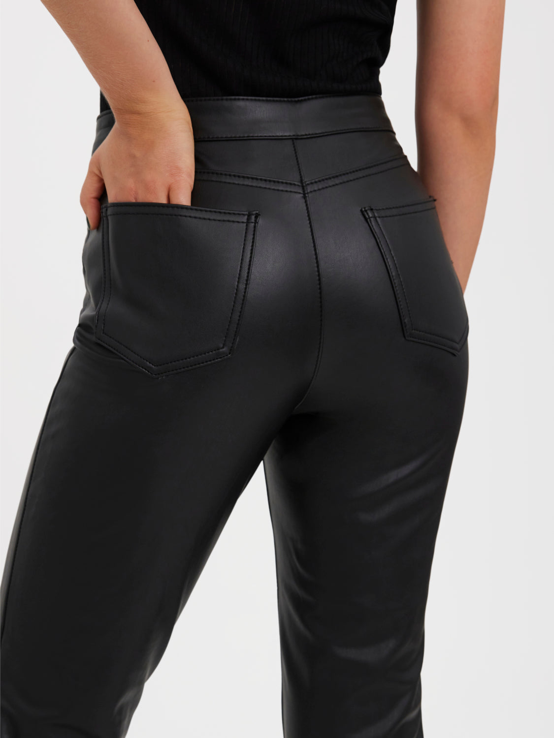 VMBRENDA Pants - Black