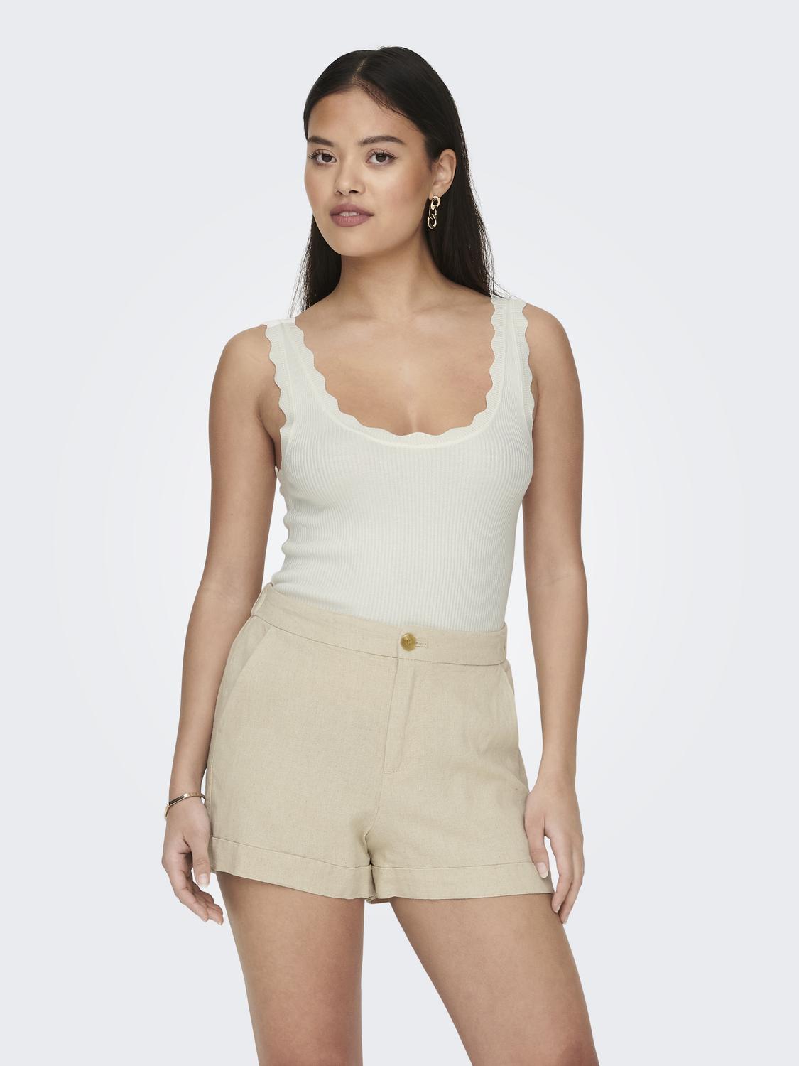 model_shot-front