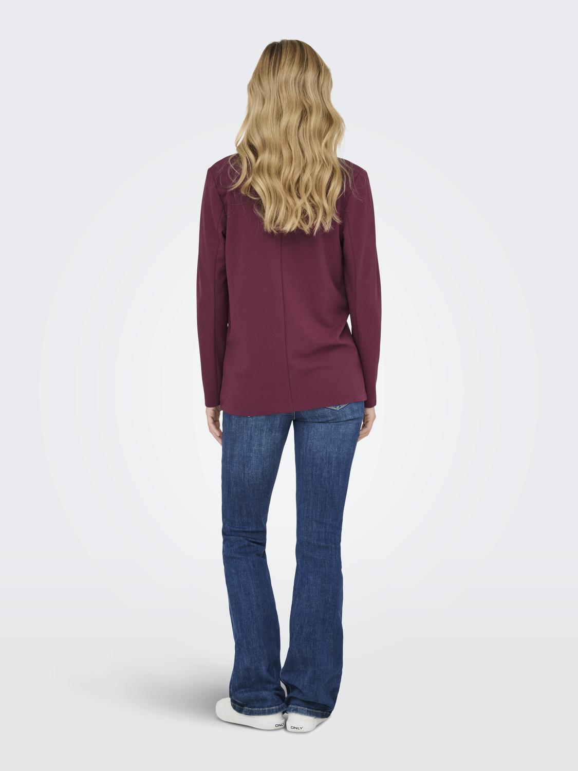 model_shot-back