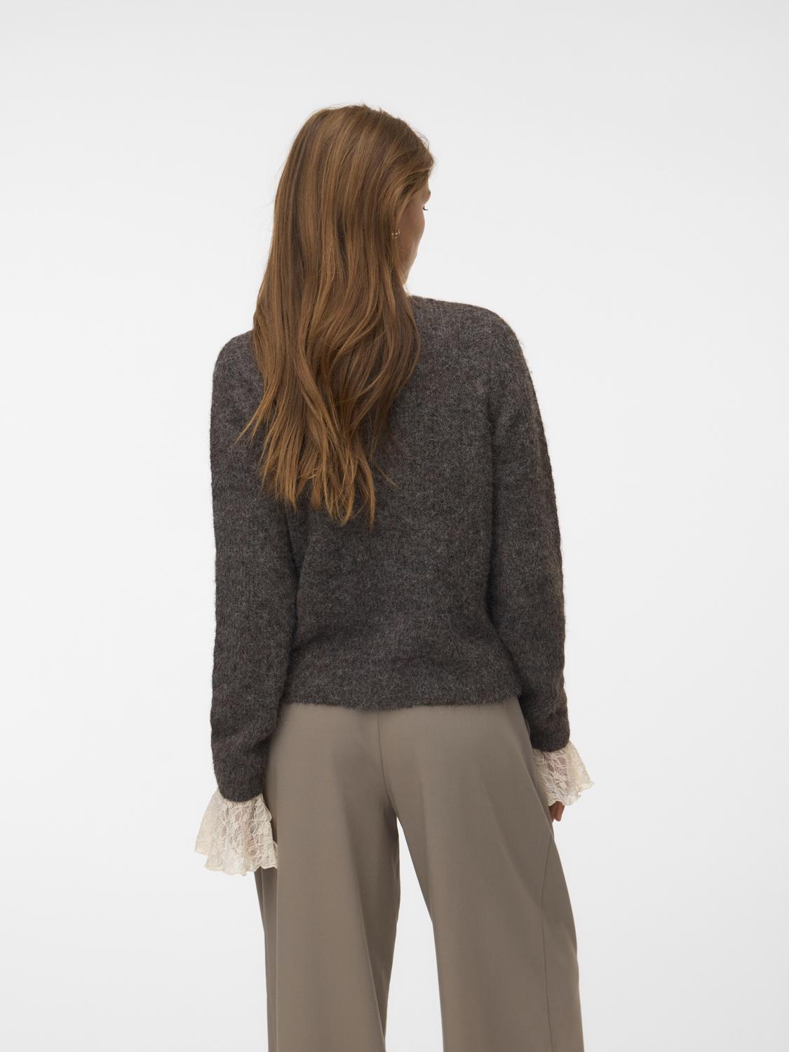 model_shot-back