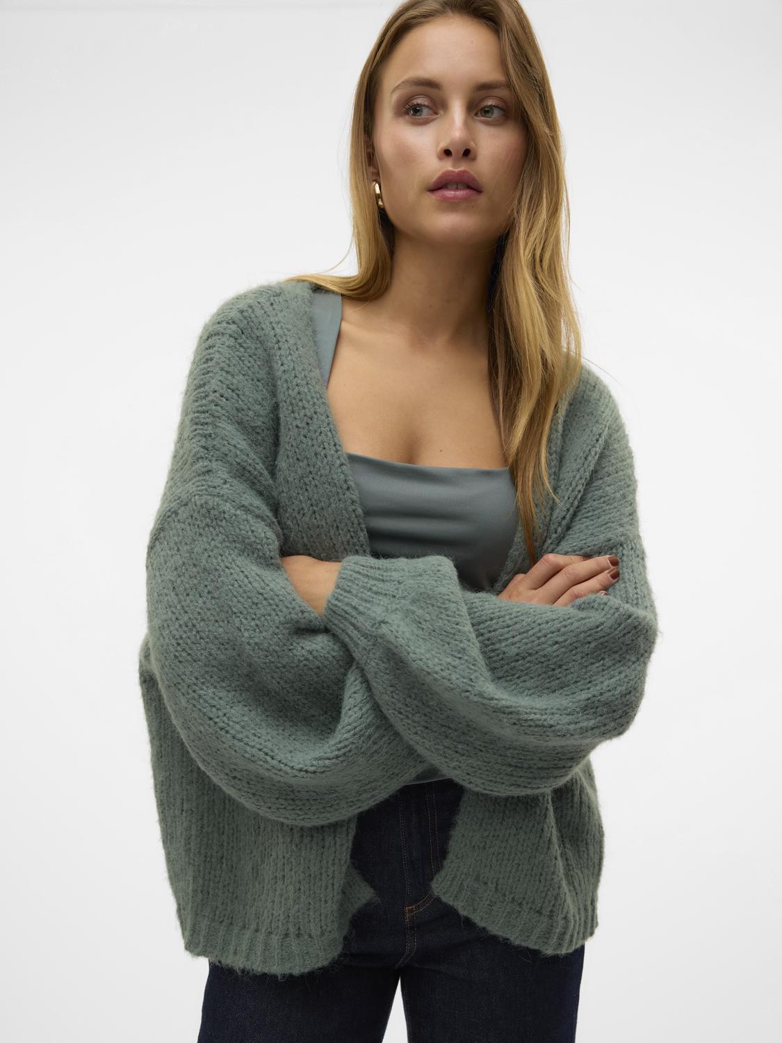 model_shot-detail