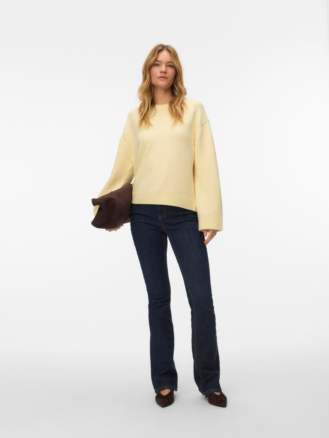 model_shot-front