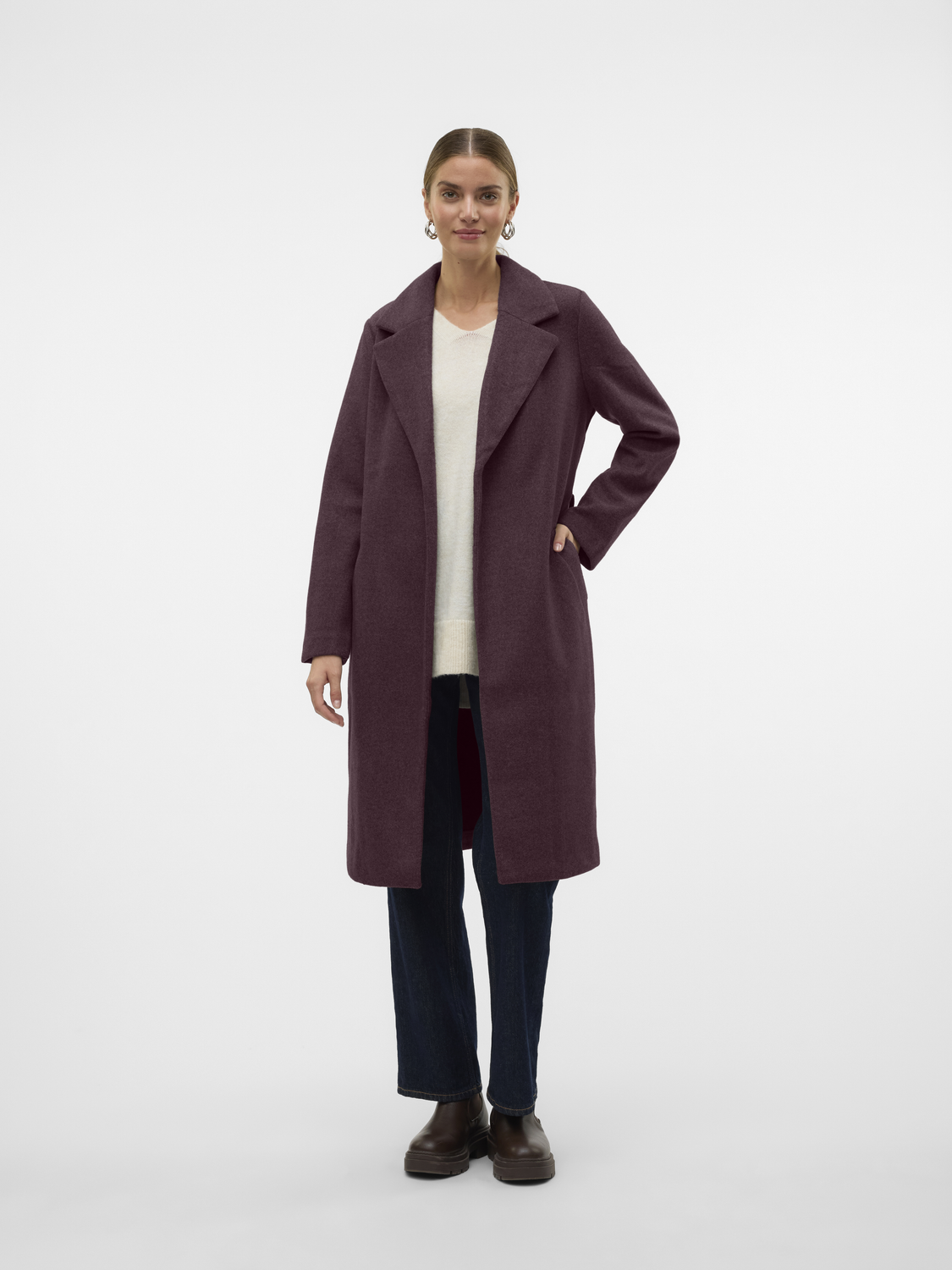 model_shot-front_full