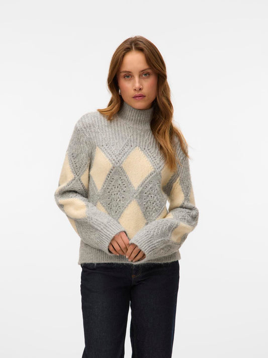 model_shot-front