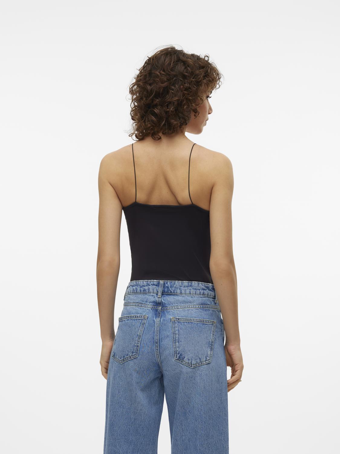 model_shot-back