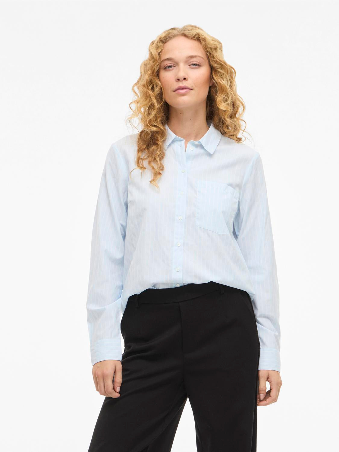 model_shot-front