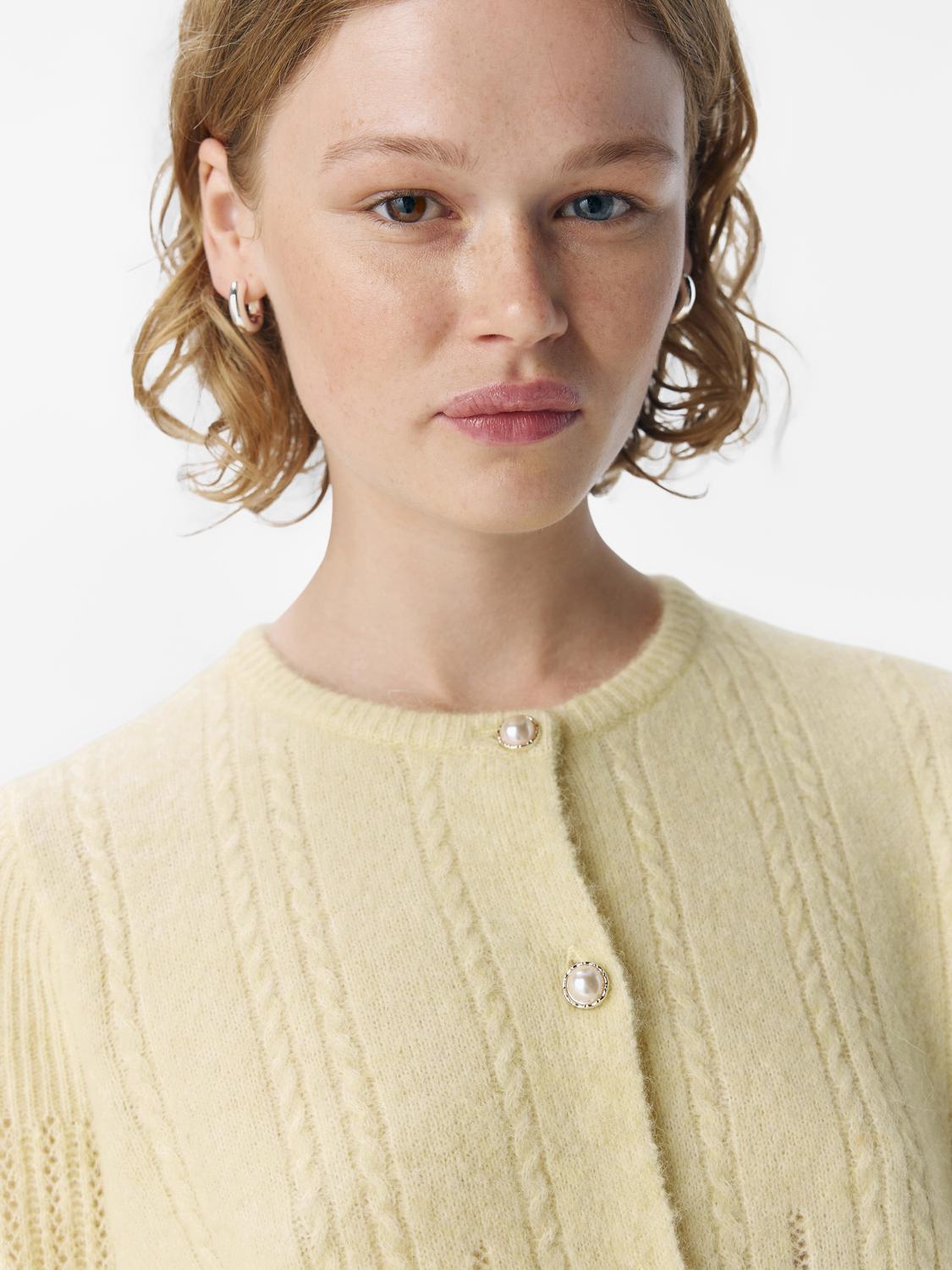 model_shot-detail