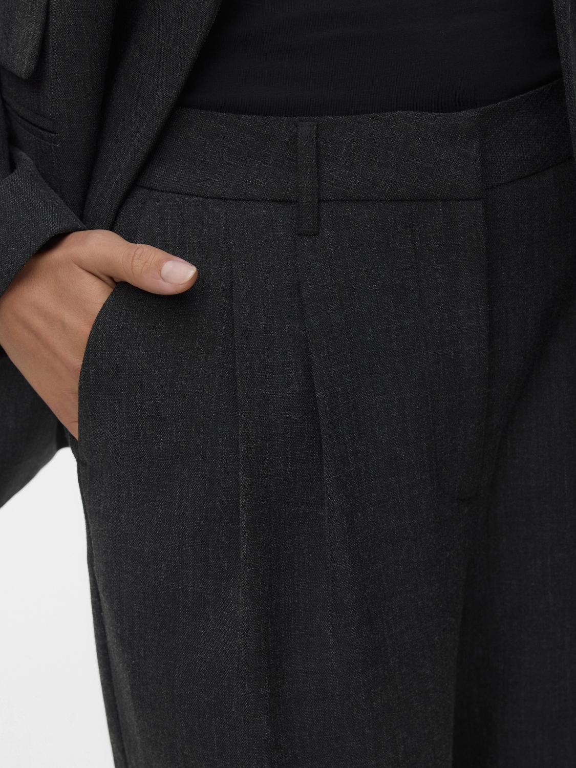 model_shot-detail