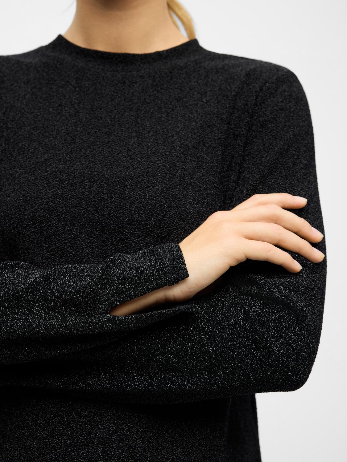 model_shot-detail
