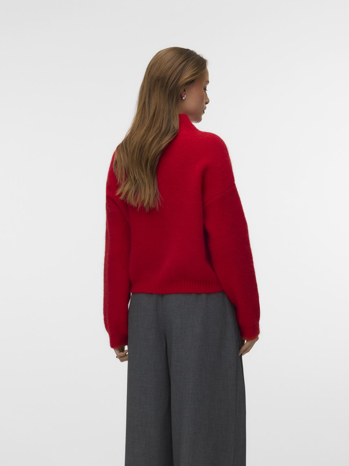 model_shot-back