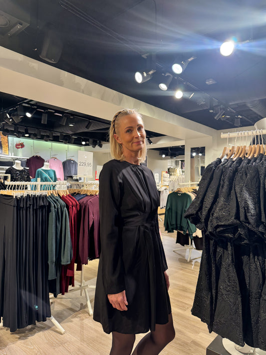 OBJYUI Short Dress - Black