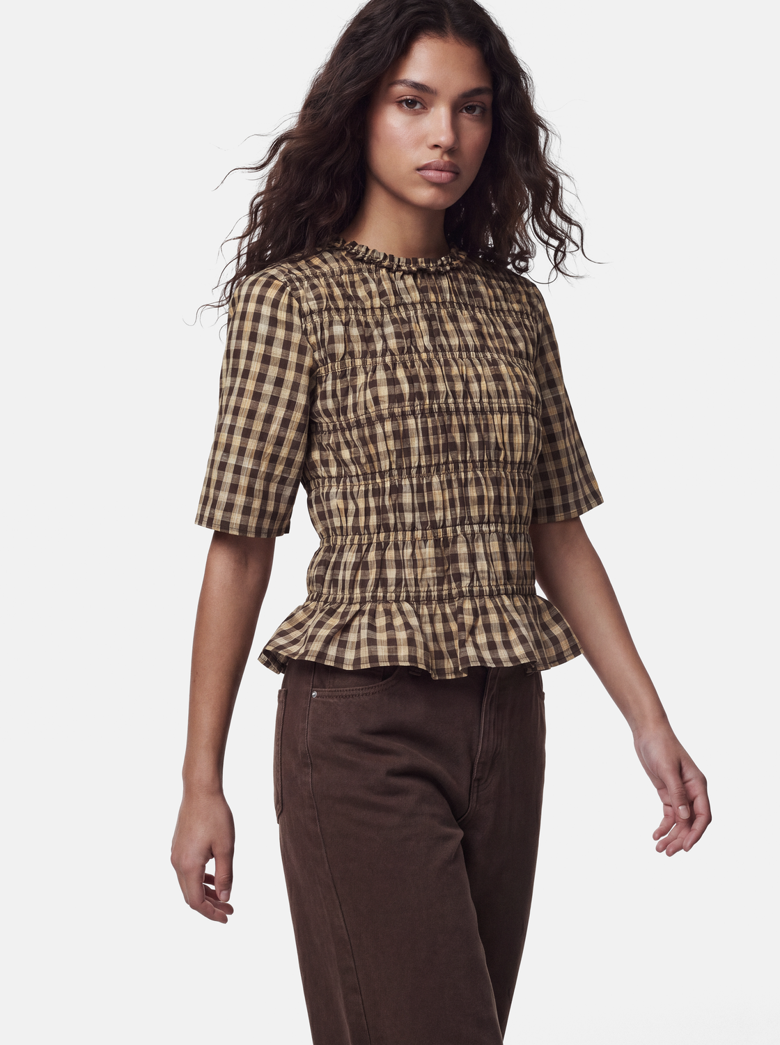 model_shot-front