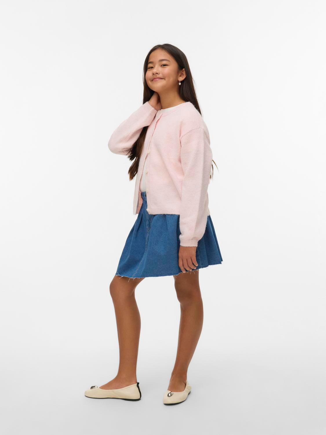 model_shot-front