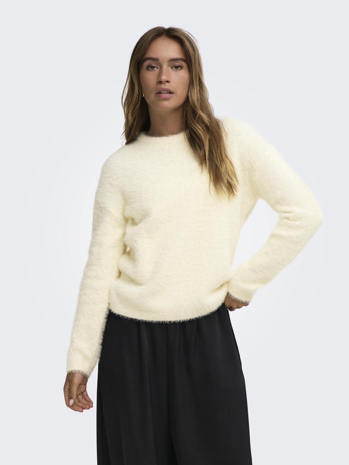 model_shot-front