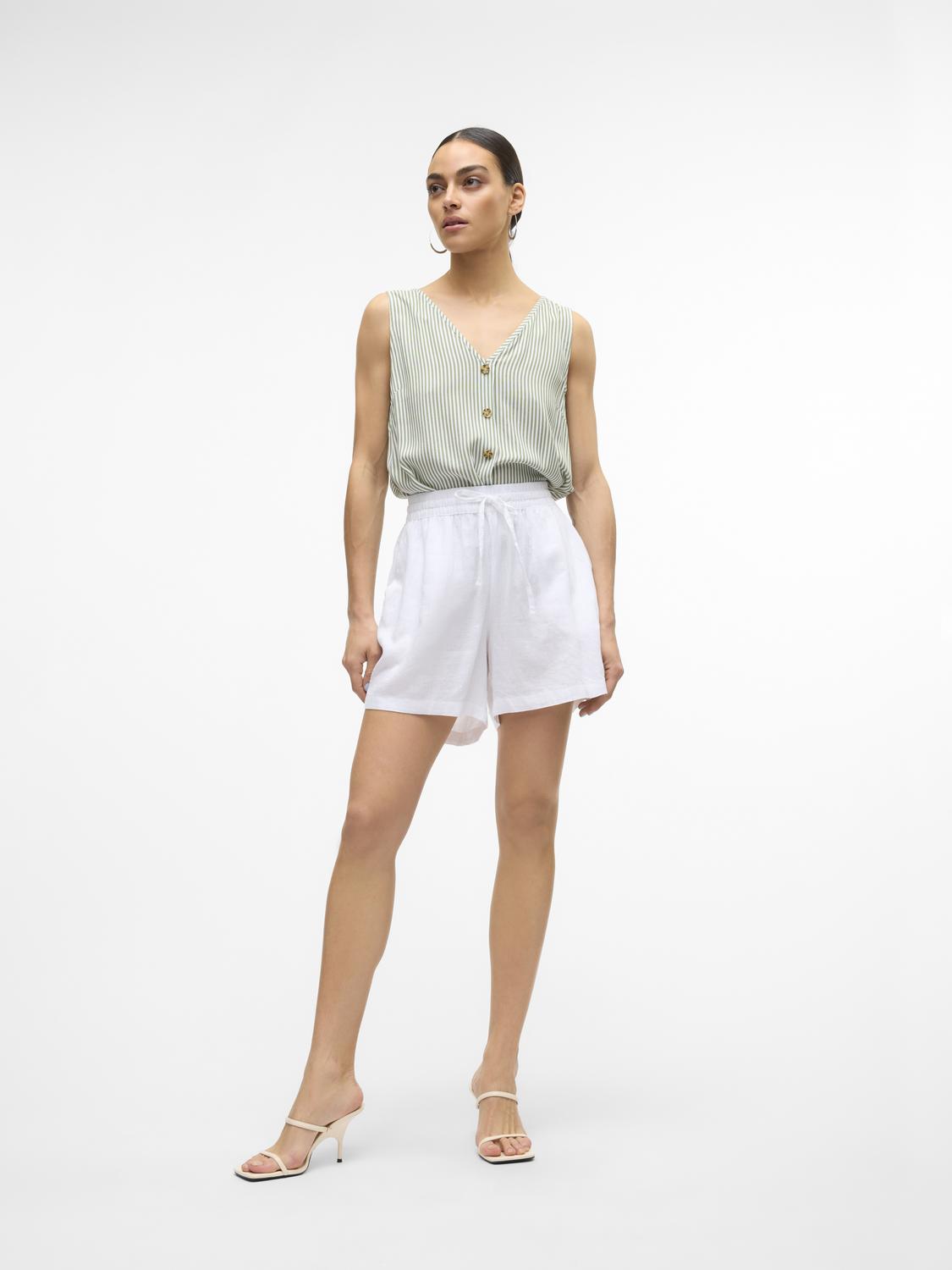 model_shot-front_full