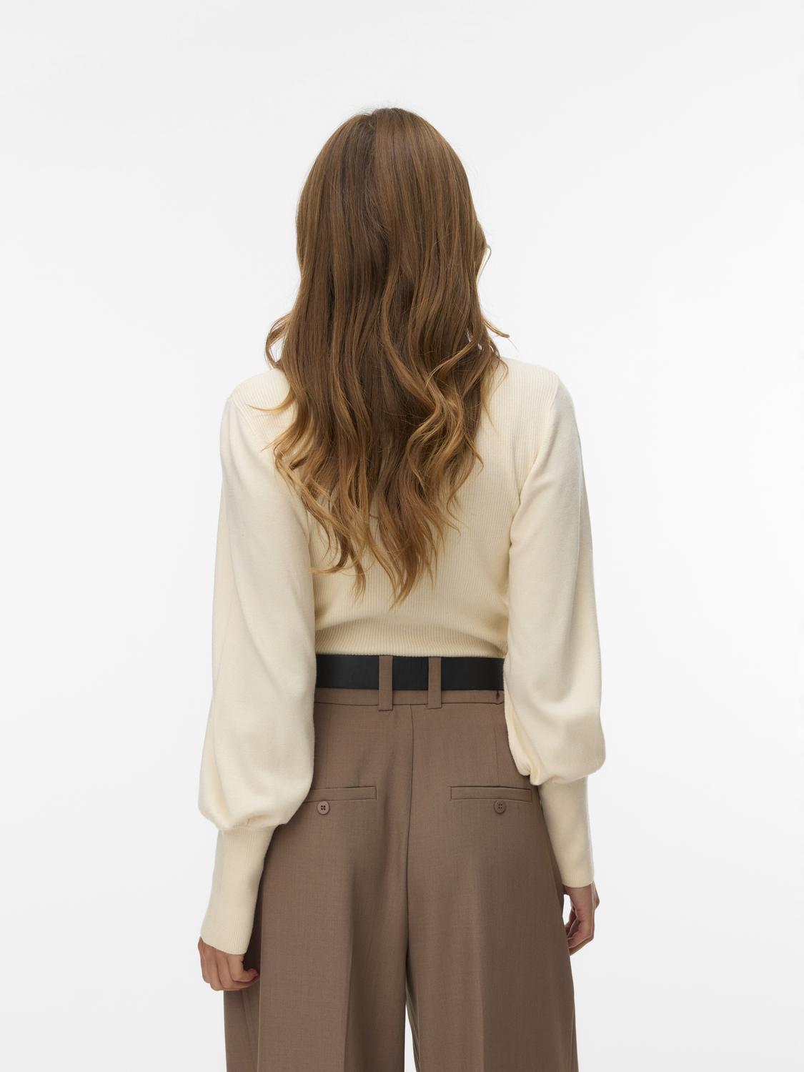 model_shot-back