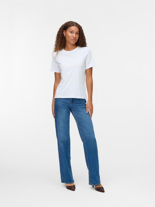 model_shot-front