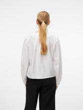 Last inn bildet i Galleri-visningsprogrammet, model_shot-back
