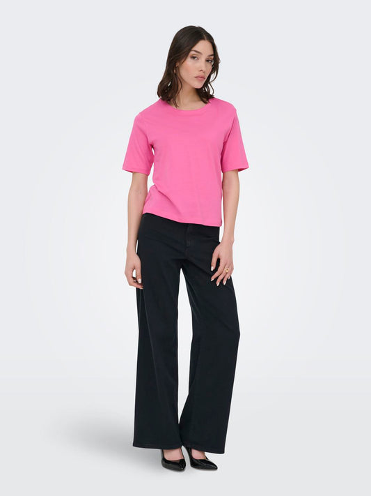 model_shot-front_full