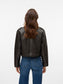 model_shot-back