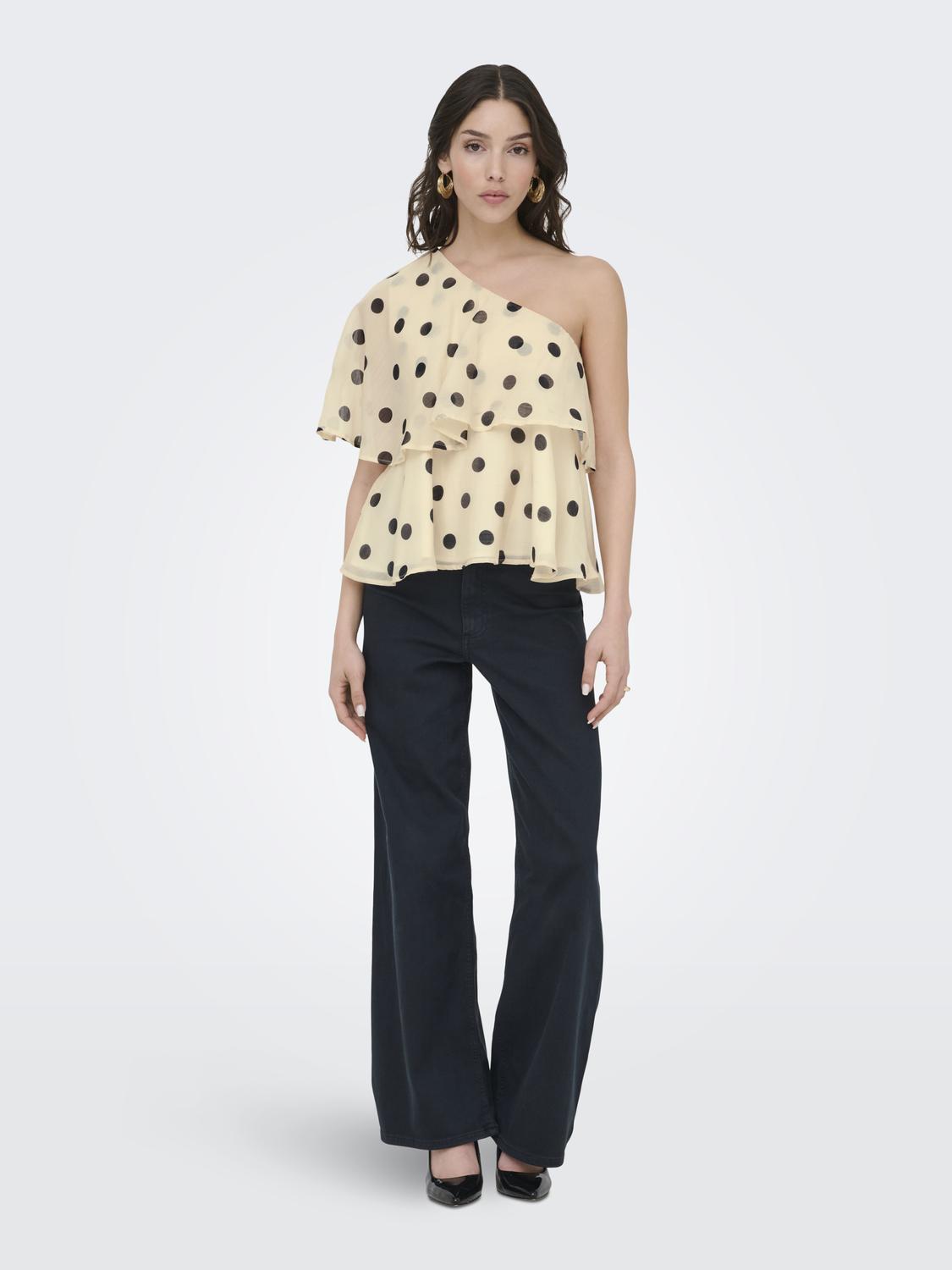 model_shot-front_full