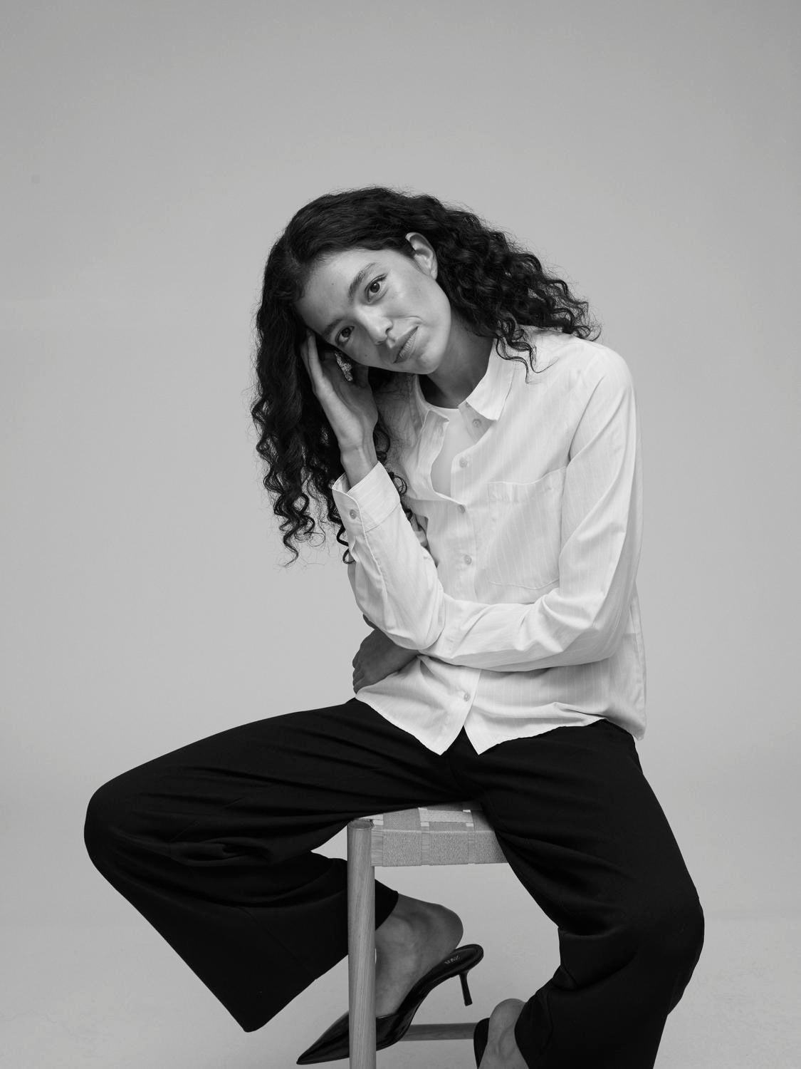 model_shot-creative