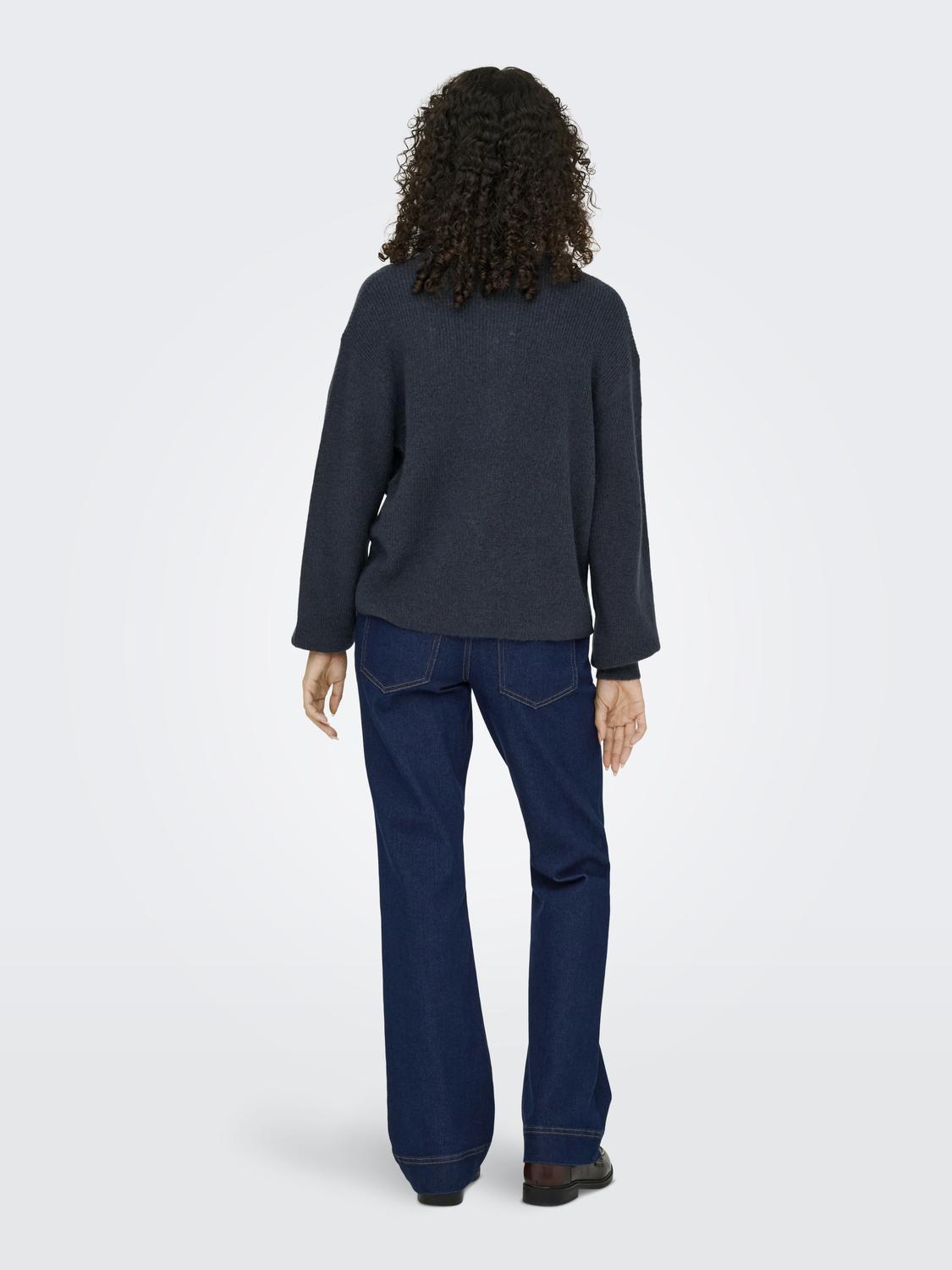 model_shot-back