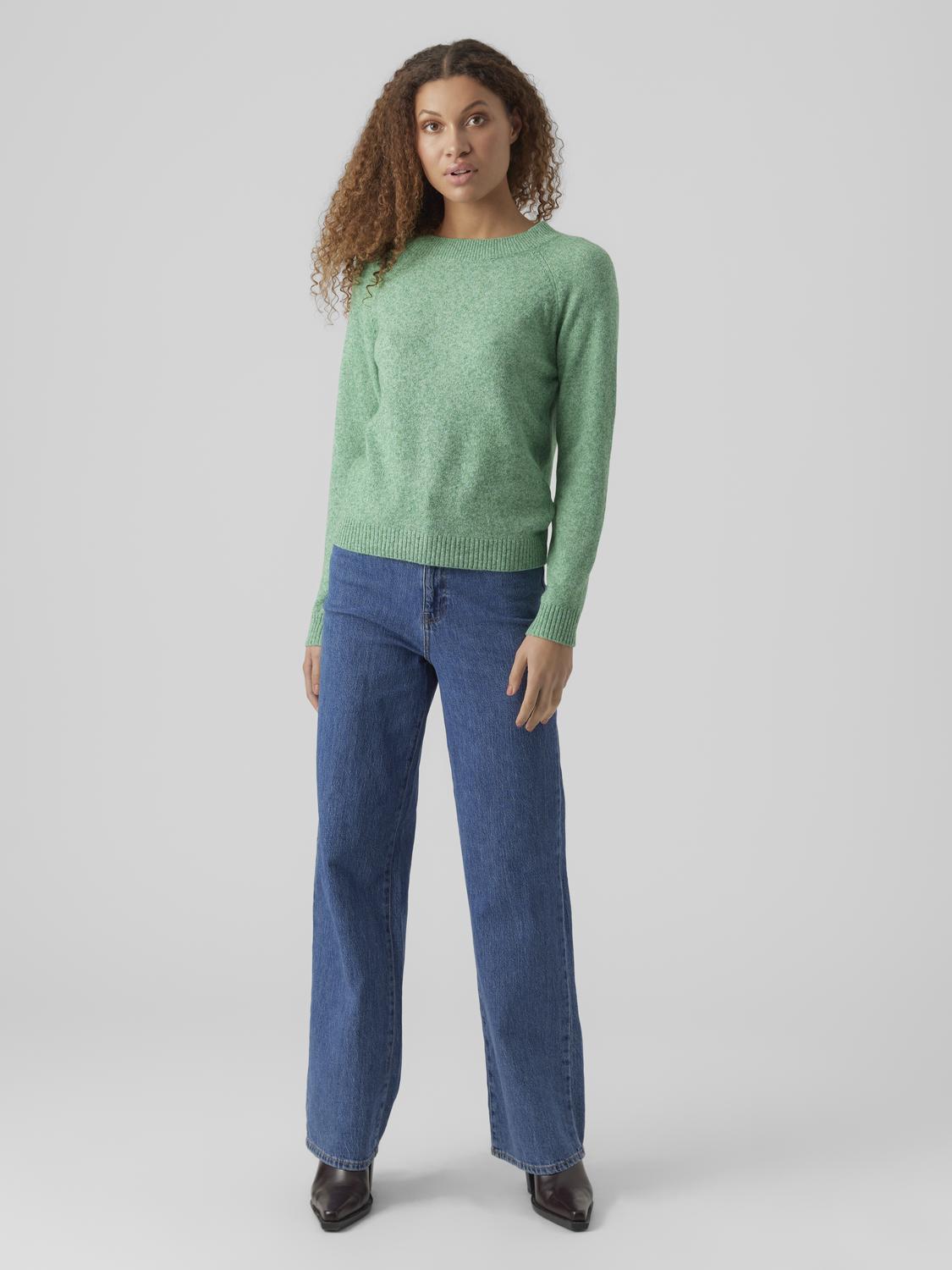 model_shot-front_full