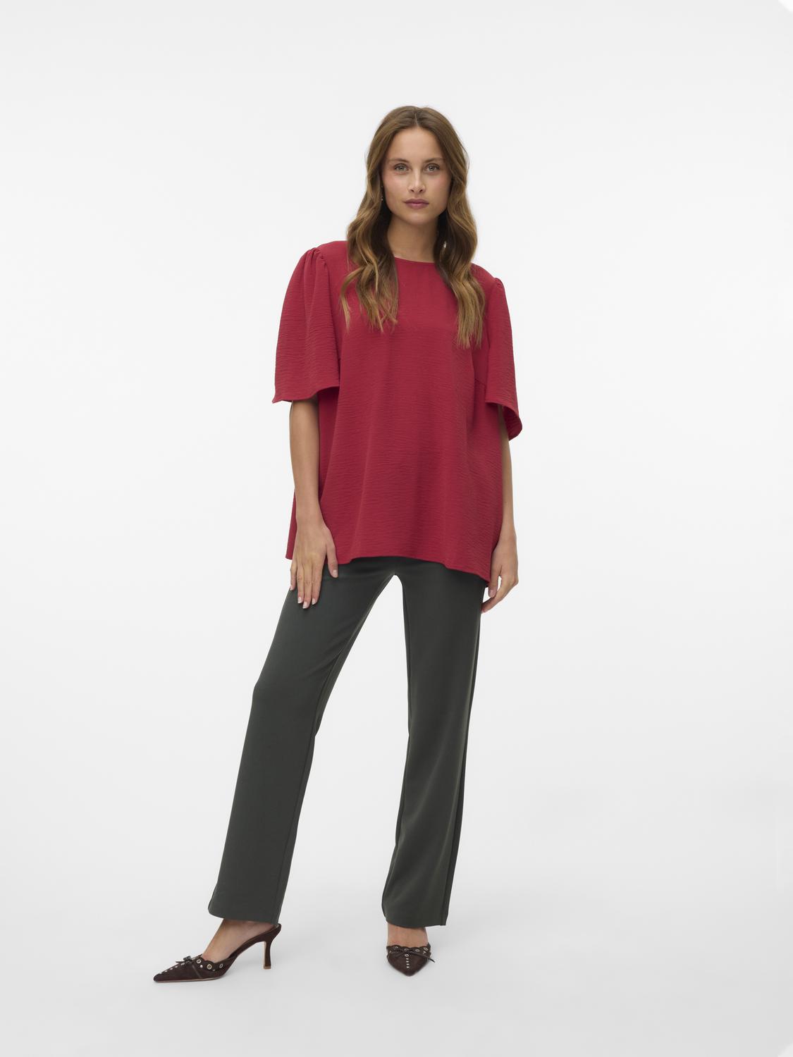 model_shot-front