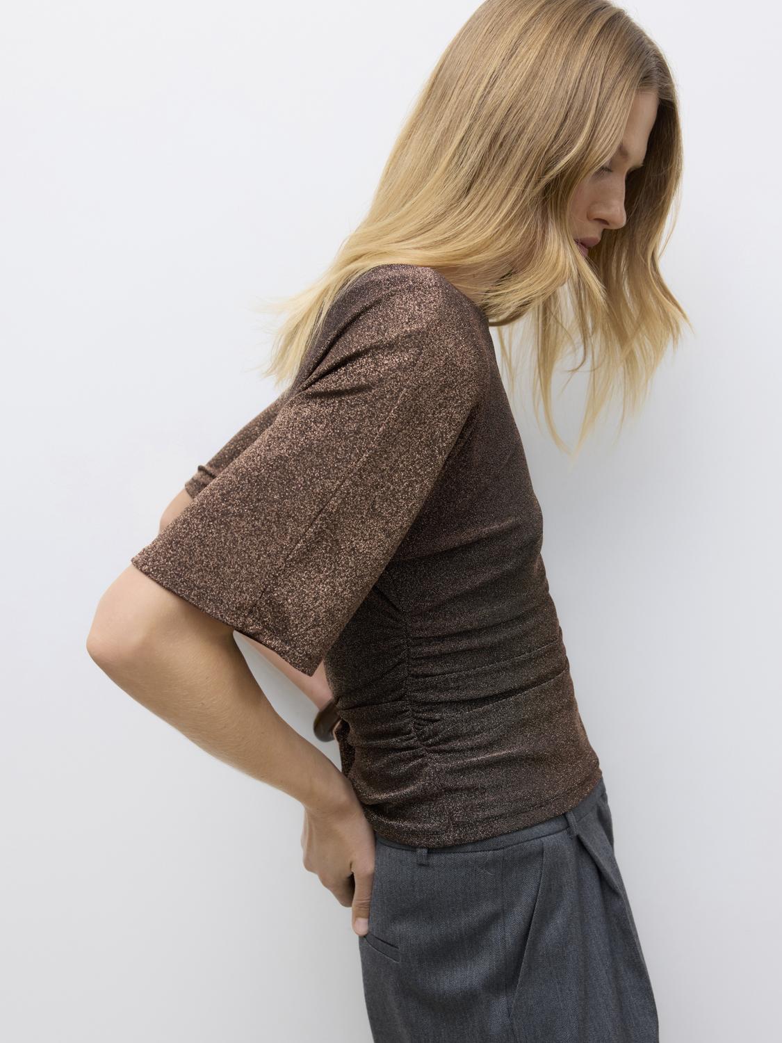 model_shot-detail