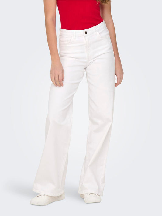 model_shot-front