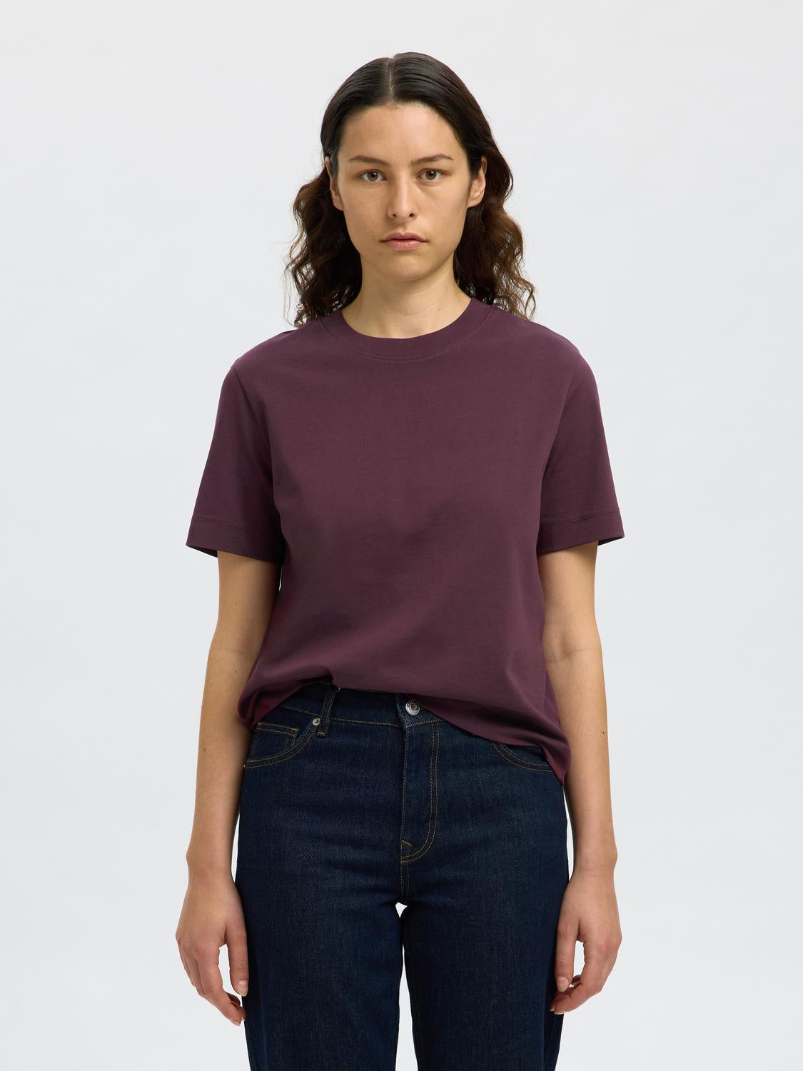 model_shot-front