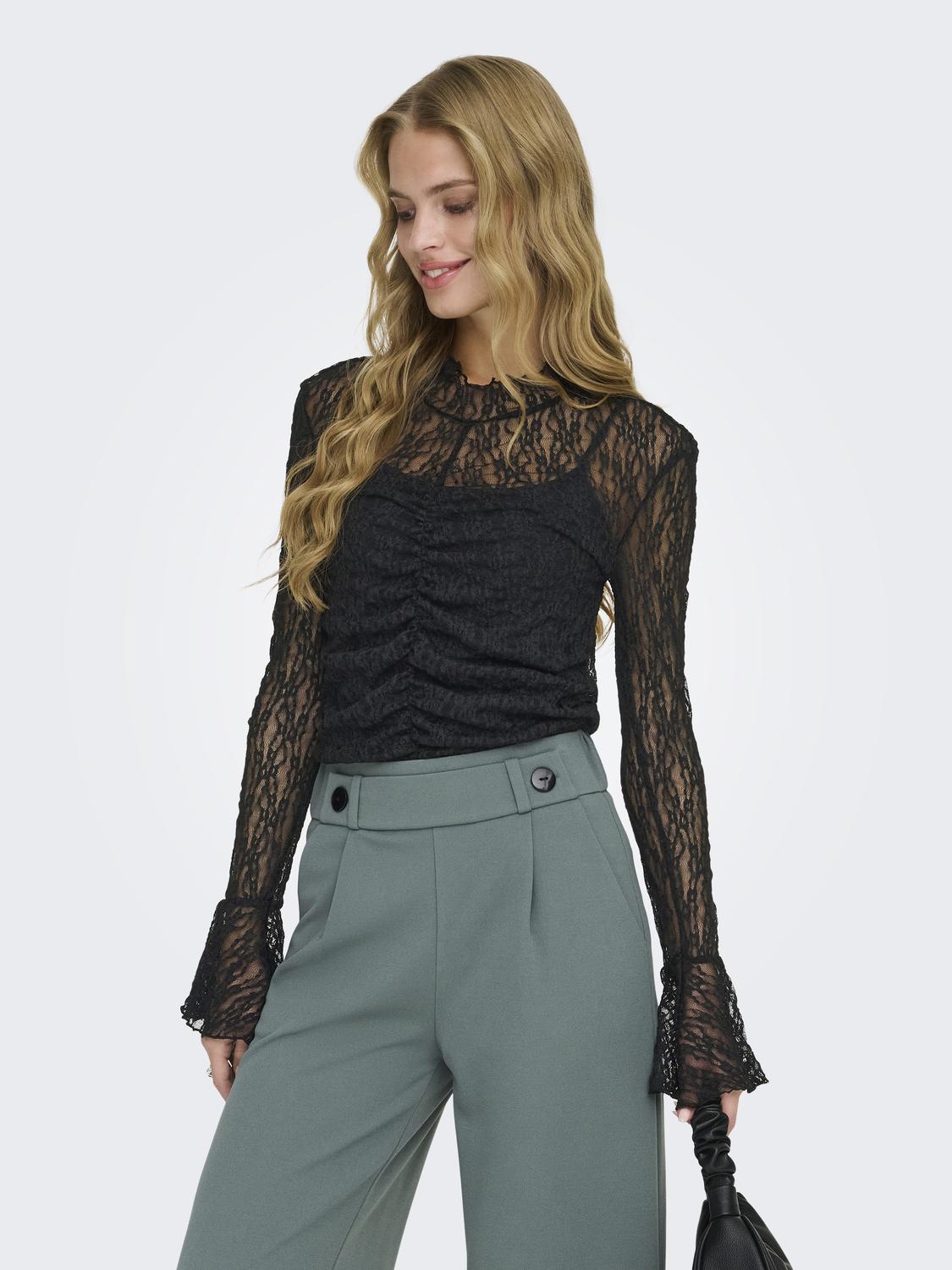 model_shot-front