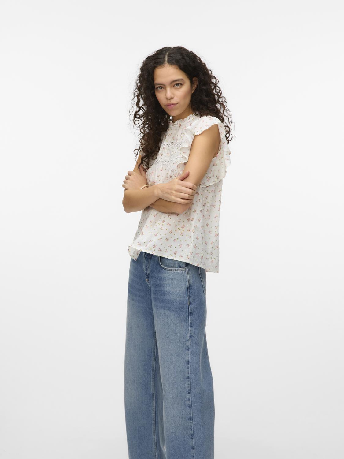 model_shot-front