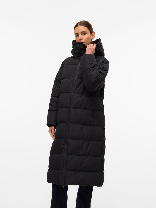 model_shot-front