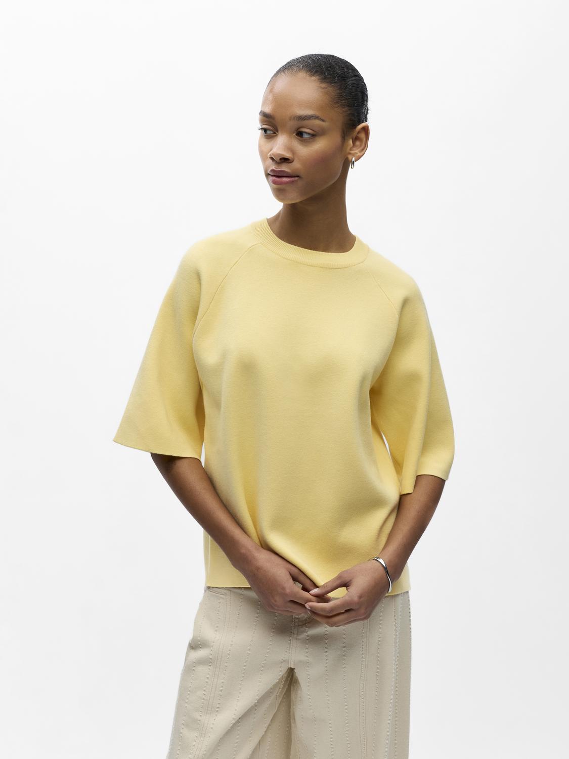 model_shot-front
