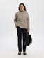 model_shot-creative