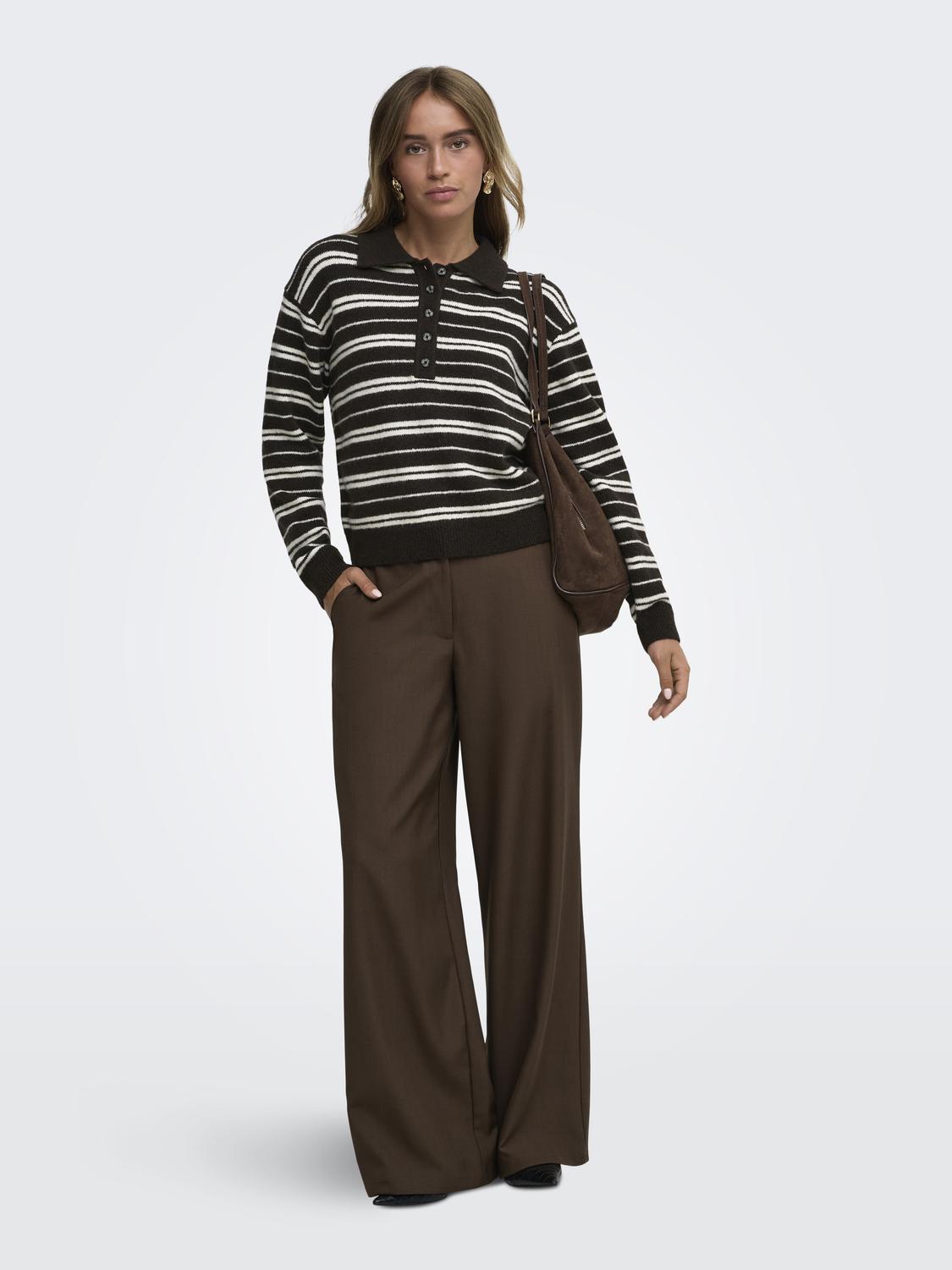 model_shot-front_full