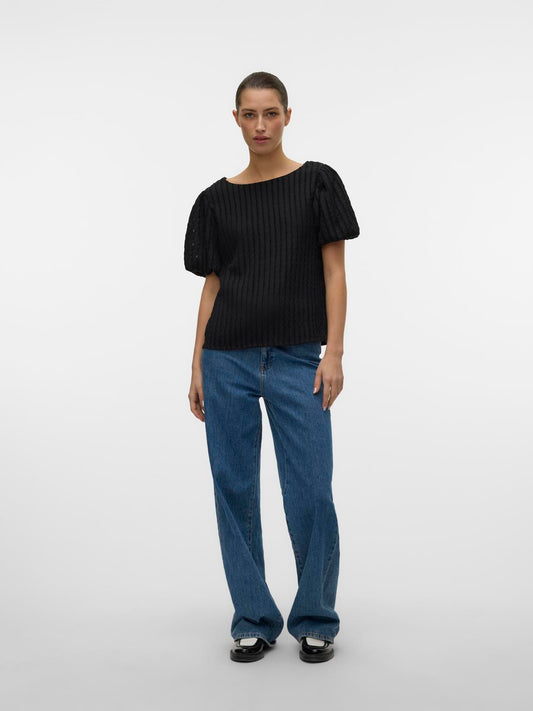 model_shot-front_full