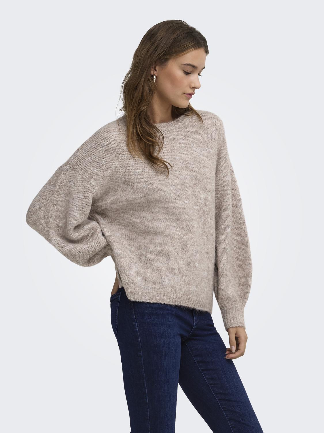 model_shot-front