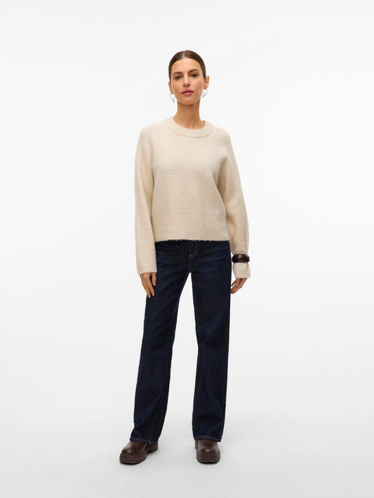 model_shot-front_full