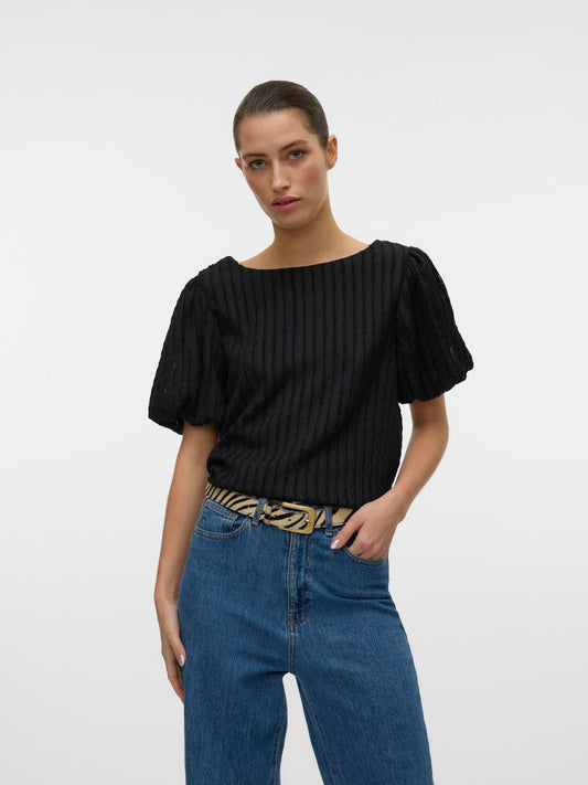model_shot-front