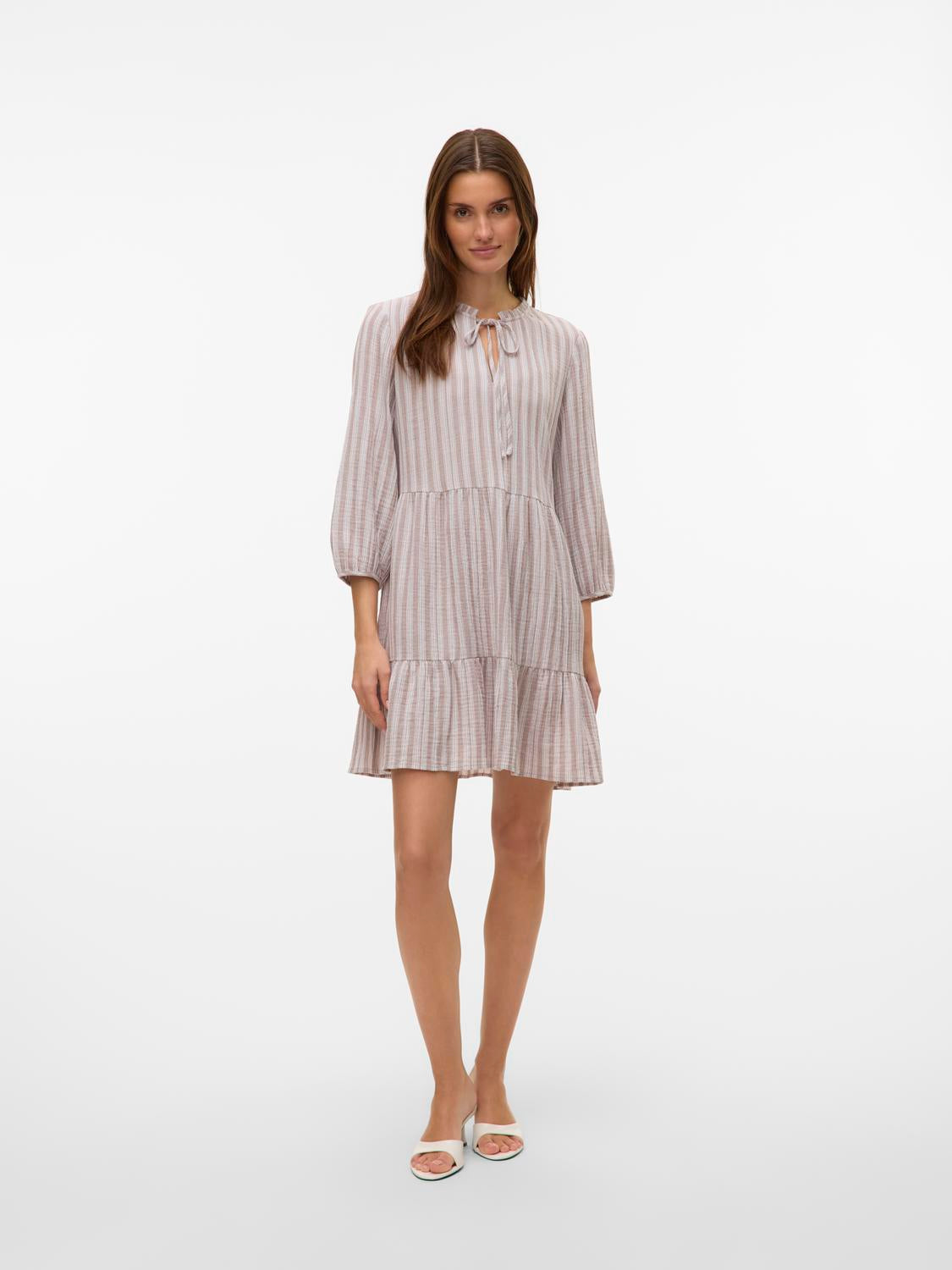 model_shot-front_full