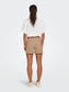 model_shot-back