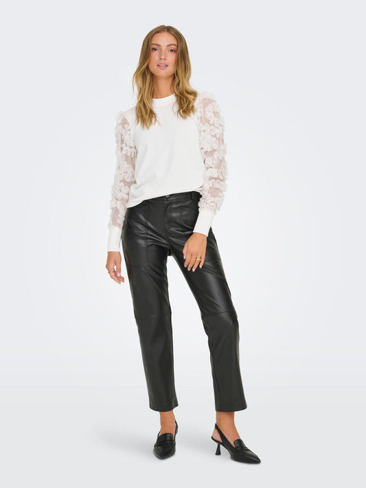 model_shot-front_full