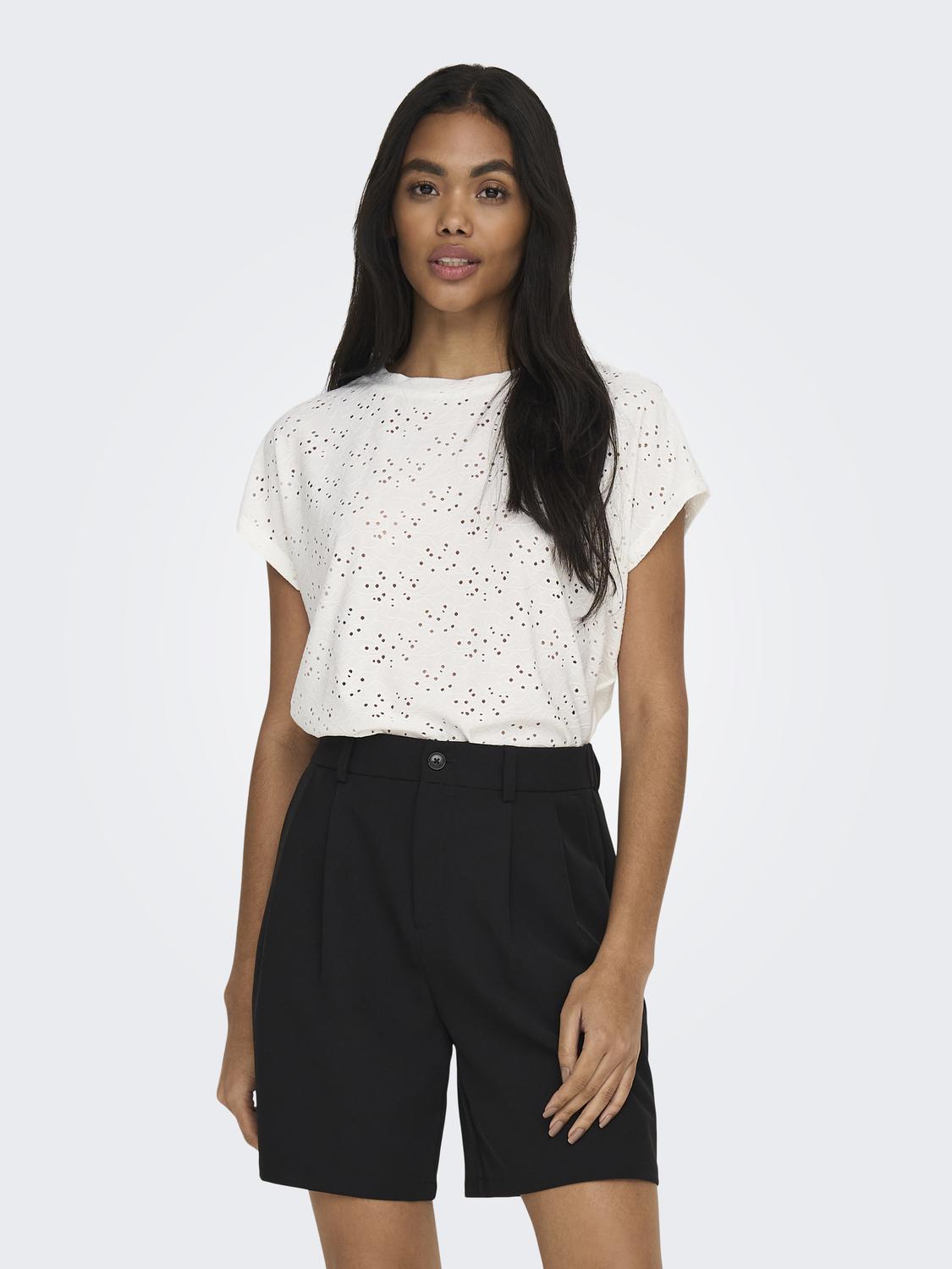 model_shot-front